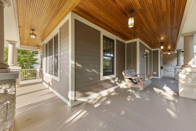 4947 Stonewall Avenue, Downers Grove, IL 60515