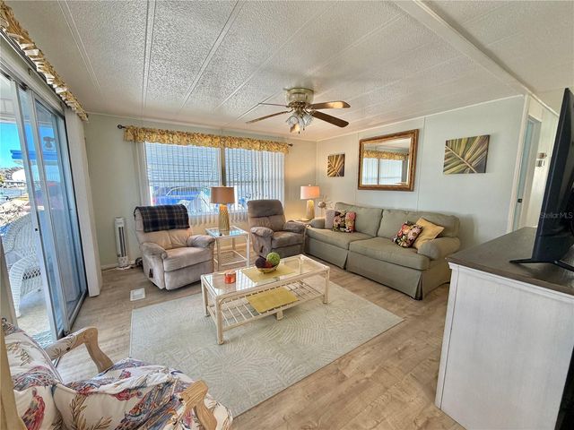 109 CAMELLIA TRAIL, Leesburg, FL 34748