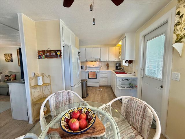 109 CAMELLIA TRAIL, Leesburg, FL 34748