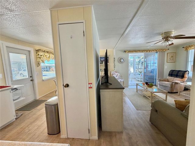 109 CAMELLIA TRAIL, Leesburg, FL 34748