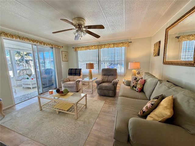 109 CAMELLIA TRAIL, Leesburg, FL 34748