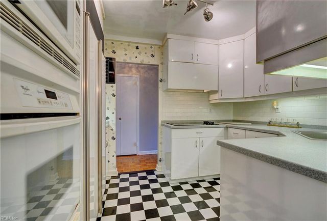 7320 Glenroie Ave Apt 2G, Norfolk, VA 23505