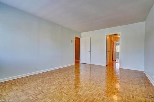 7320 Glenroie Ave Apt 2G, Norfolk, VA 23505