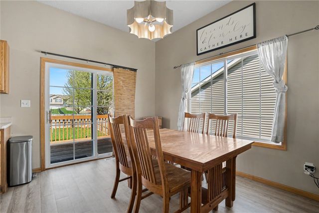 608 Randall Drive, Solon, IA 52333
