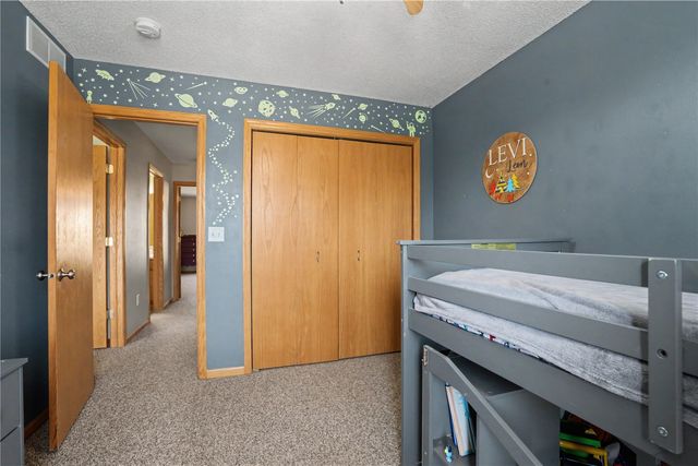 608 Randall Drive, Solon, IA 52333