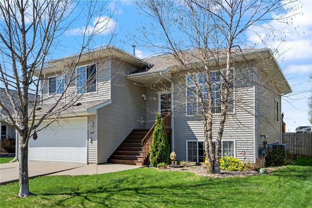 608 Randall Drive, Solon, IA 52333