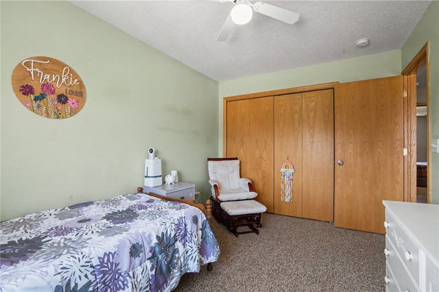 608 Randall Drive, Solon, IA 52333