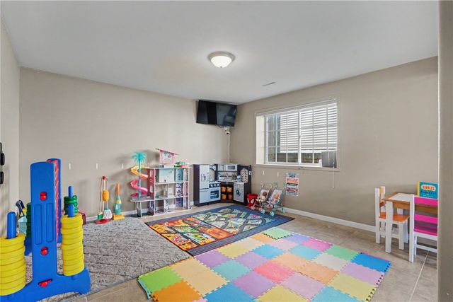 608 Randall Drive, Solon, IA 52333