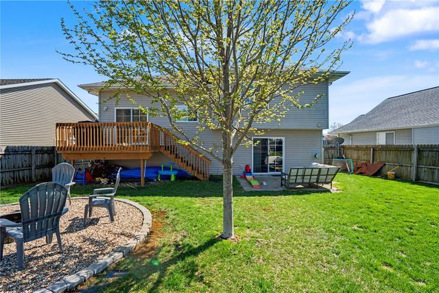 608 Randall Drive, Solon, IA 52333