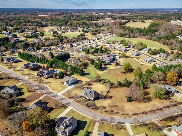 1252 White Columns Drive, Monroe, GA 30656