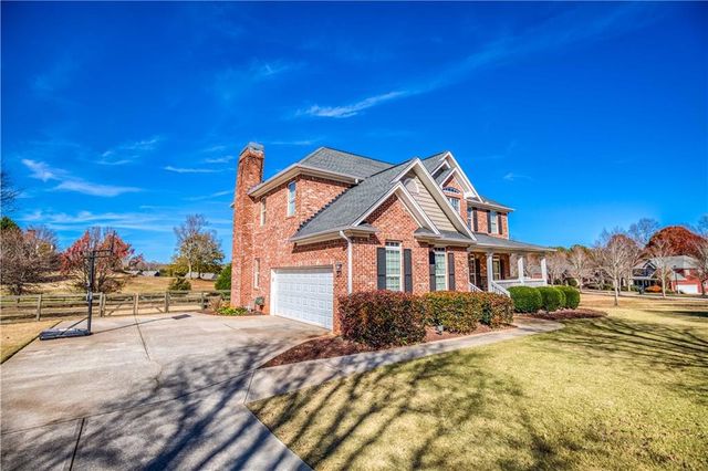 1252 White Columns Drive, Monroe, GA 30656