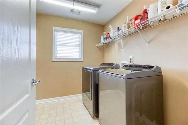 1252 White Columns Drive, Monroe, GA 30656