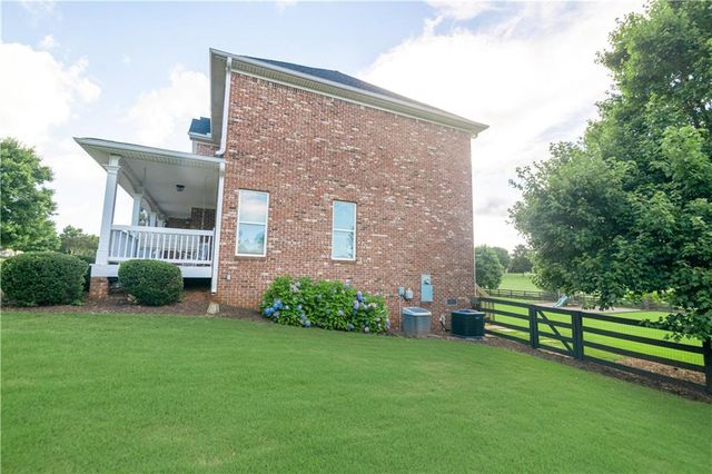 1252 White Columns Drive, Monroe, GA 30656