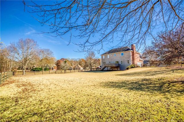 1252 White Columns Drive, Monroe, GA 30656