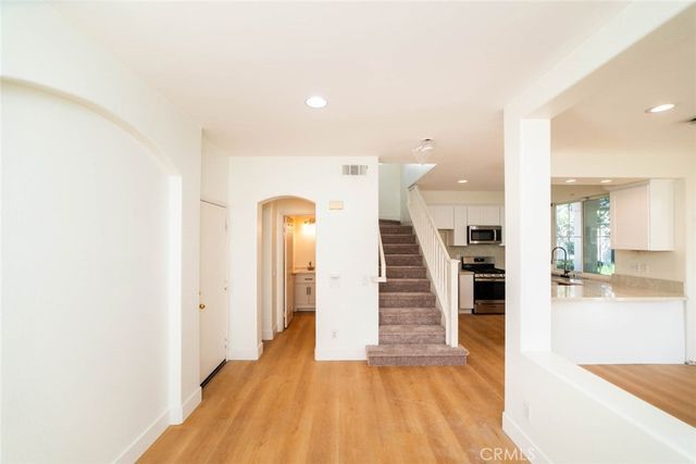 206 Garden Gate Lane, Irvine, CA 92620