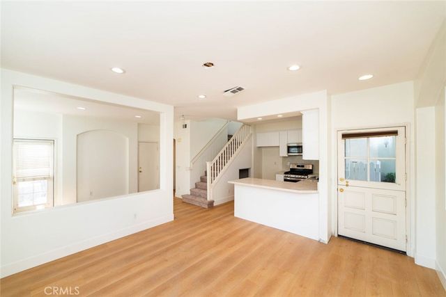 206 Garden Gate Lane, Irvine, CA 92620