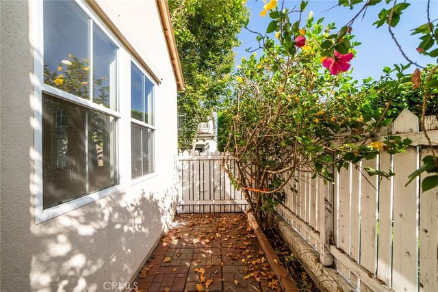 206 Garden Gate Lane, Irvine, CA 92620