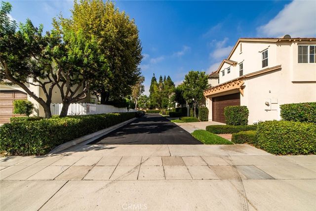 206 Garden Gate Lane, Irvine, CA 92620