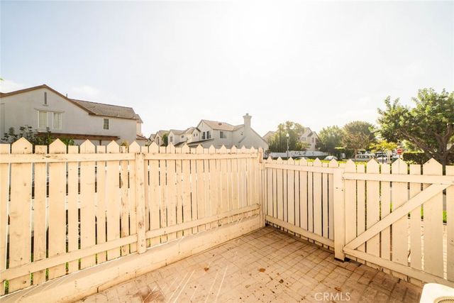 206 Garden Gate Lane, Irvine, CA 92620