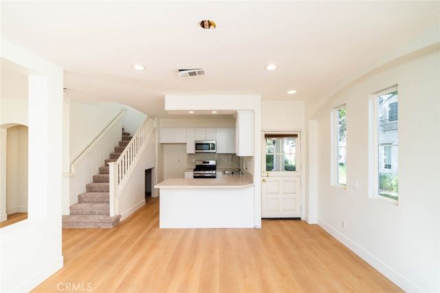 206 Garden Gate Lane, Irvine, CA 92620