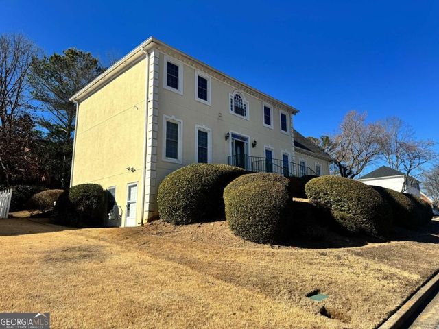 9220 Mackinac Drive, Johns Creek, GA 30022