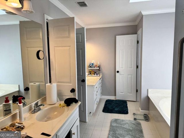 9220 Mackinac Drive, Johns Creek, GA 30022