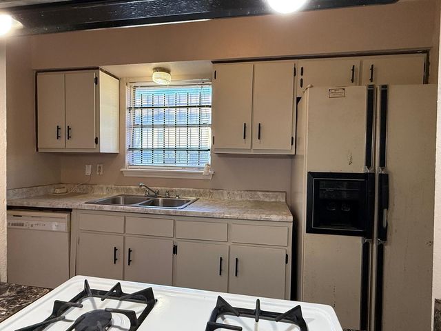 3619 Kilkenny Drive, Houston, TX 77047