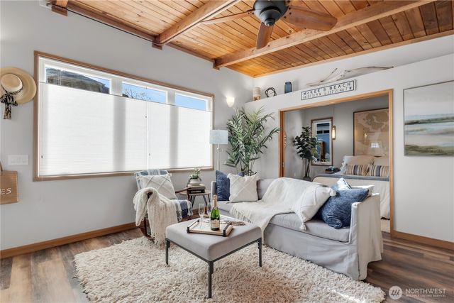 14207 Evergreen Way, Stanwood, WA 98292