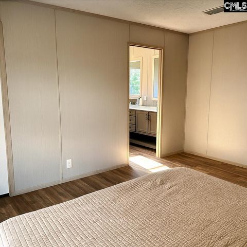 901 Old Bluff Road, Hopkins, SC 29061