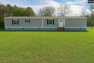 901 Old Bluff Road, Hopkins, SC 29061