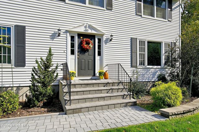 63 Surrey Lane, Tinton Falls, NJ 07724