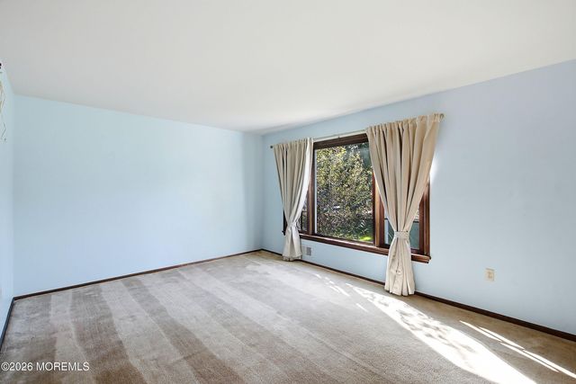 63 Surrey Lane, Tinton Falls, NJ 07724