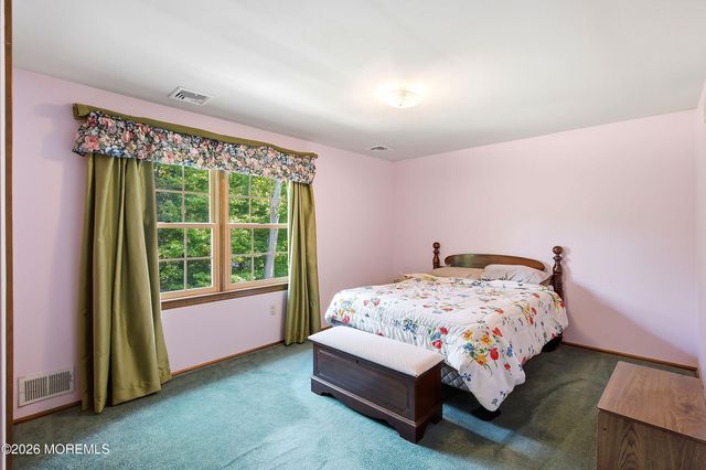 63 Surrey Lane, Tinton Falls, NJ 07724