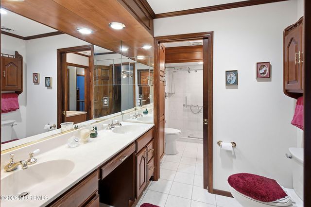 63 Surrey Lane, Tinton Falls, NJ 07724