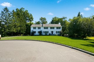 63 Surrey Lane, Tinton Falls, NJ 07724