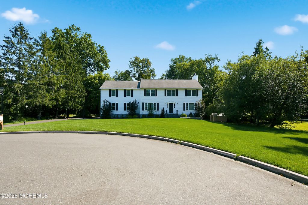 63 Surrey Lane, Tinton Falls, NJ 07724