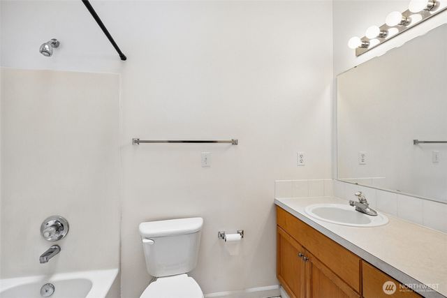 1507 McDonald Avenue, Dupont, WA 98327