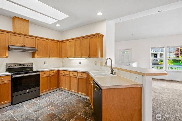 1507 McDonald Avenue, Dupont, WA 98327