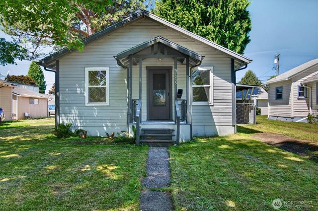 1035 16th Avenue, Longview, WA 98632