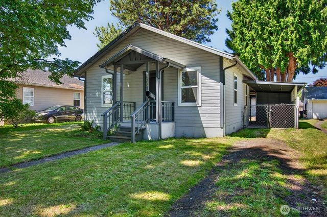 1035 16th Avenue, Longview, WA 98632