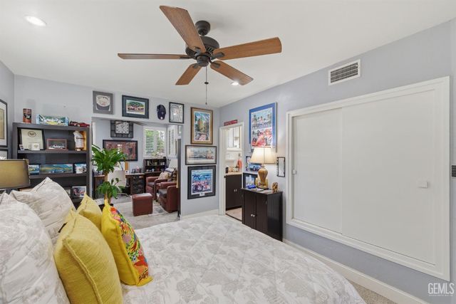 1411 Alta Vista Drive, Bakersfield, CA 93305