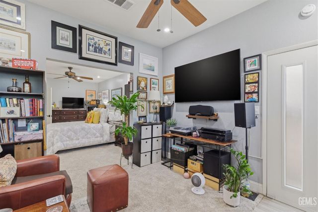 1411 Alta Vista Drive, Bakersfield, CA 93305