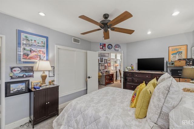 1411 Alta Vista Drive, Bakersfield, CA 93305