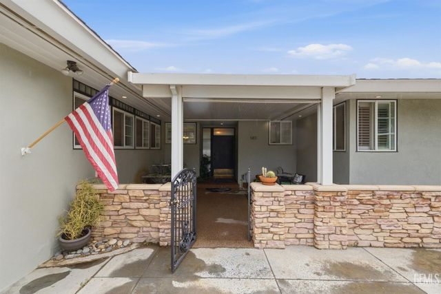 1411 Alta Vista Drive, Bakersfield, CA 93305