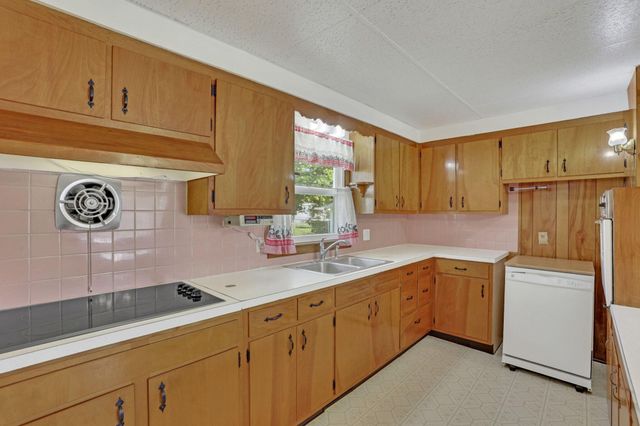204 2nd Street, Pleasantville, OH 43148