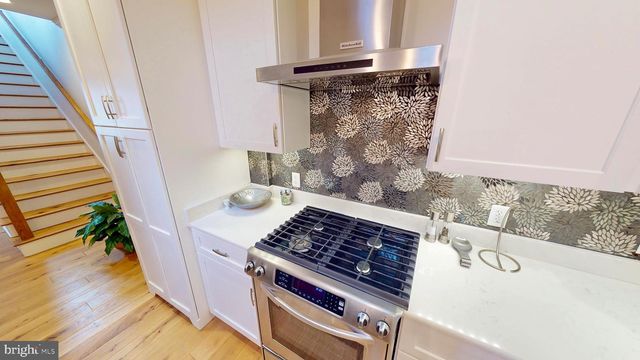 306 S EXETER ST, Baltimore, MD 21202