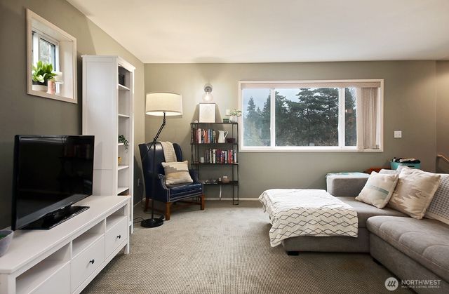 2575 Hillis Drive, Langley, WA 98260