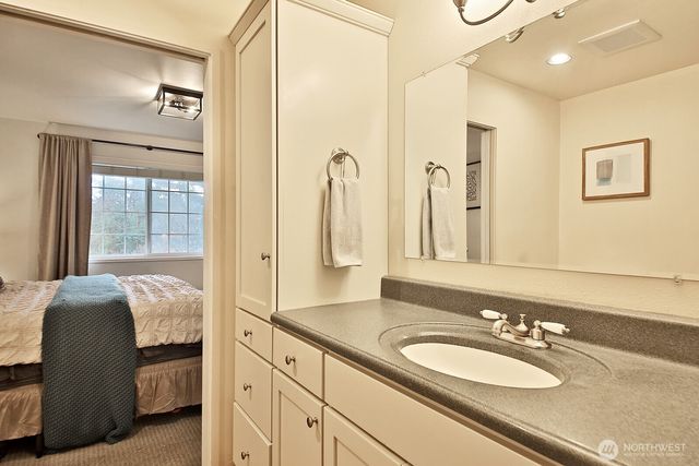 2575 Hillis Drive, Langley, WA 98260