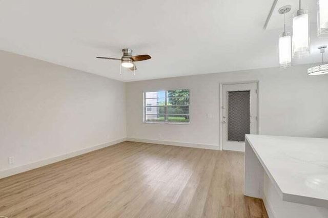 725 Burgundy P 725, Delray Beach, FL 33484