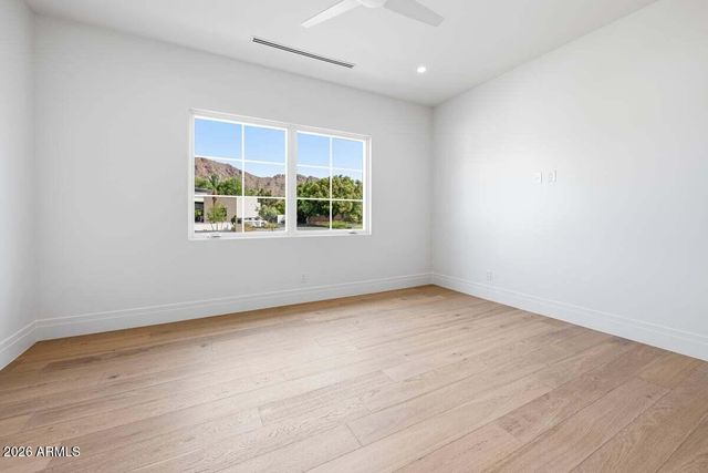 5521 E LAFAYETTE Boulevard, Phoenix, AZ 85018